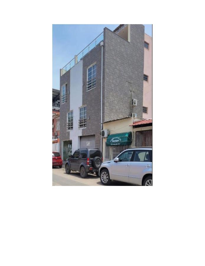 Guest House La Plaza Luanda Exterior photo